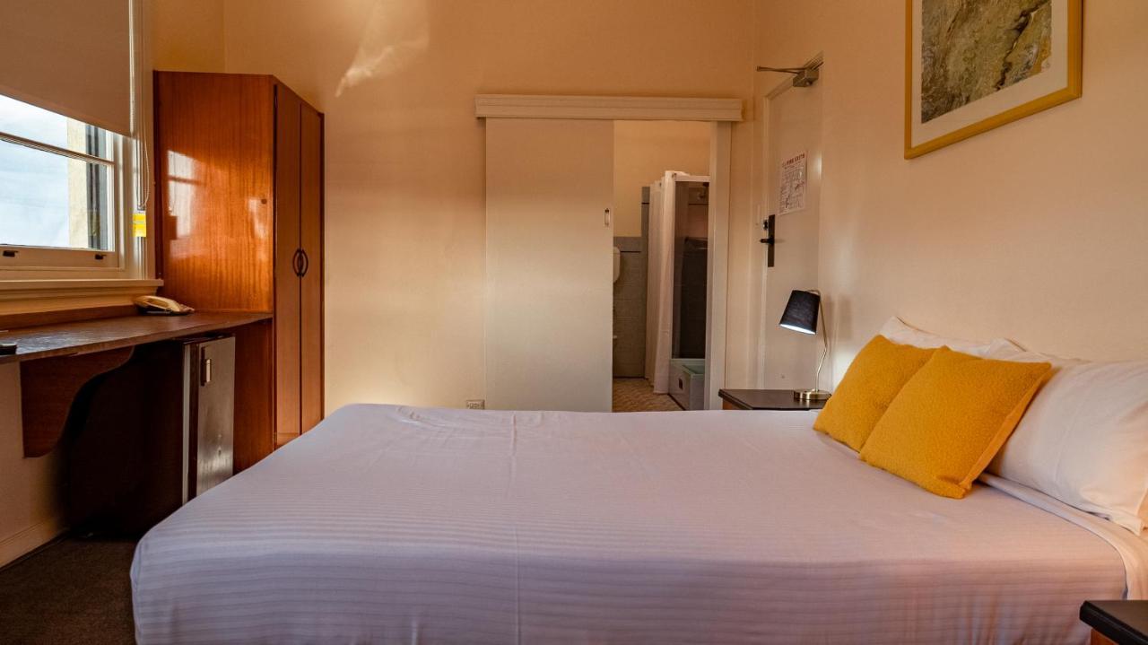 Hotel Renmark Exterior photo
